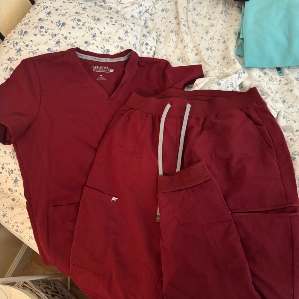 Fabletics Maroon Scrub Set - image 1